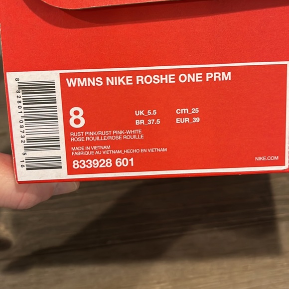 Nike Rust Pink Sneakers - Picture 8 of 8